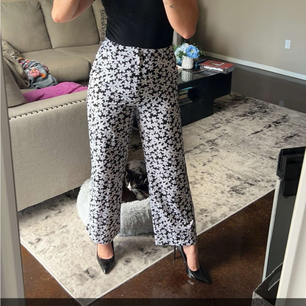 Black and white floral pants size medium